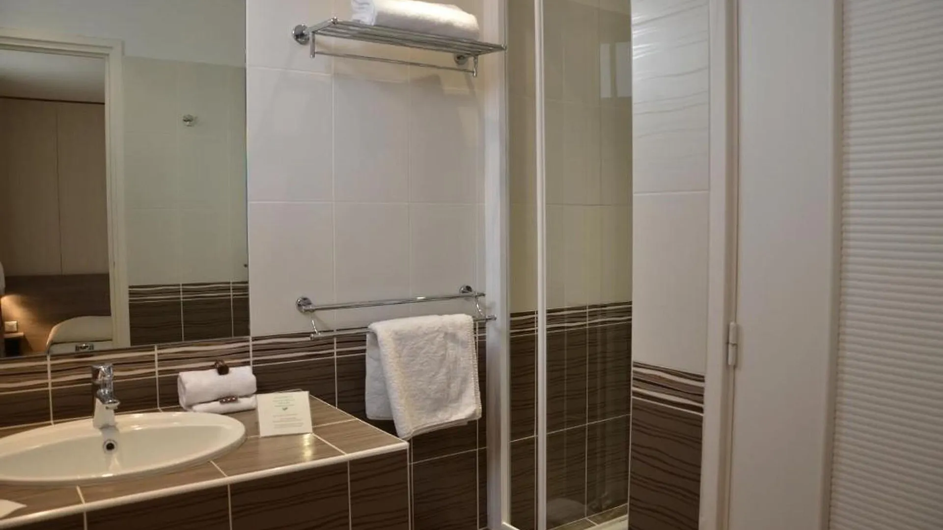 Brit Hotel Confort Le Revest Sainte-Maxime