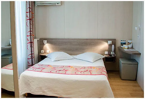 ***  Brit Hotel Confort Le Revest Sainte-Maxime France
